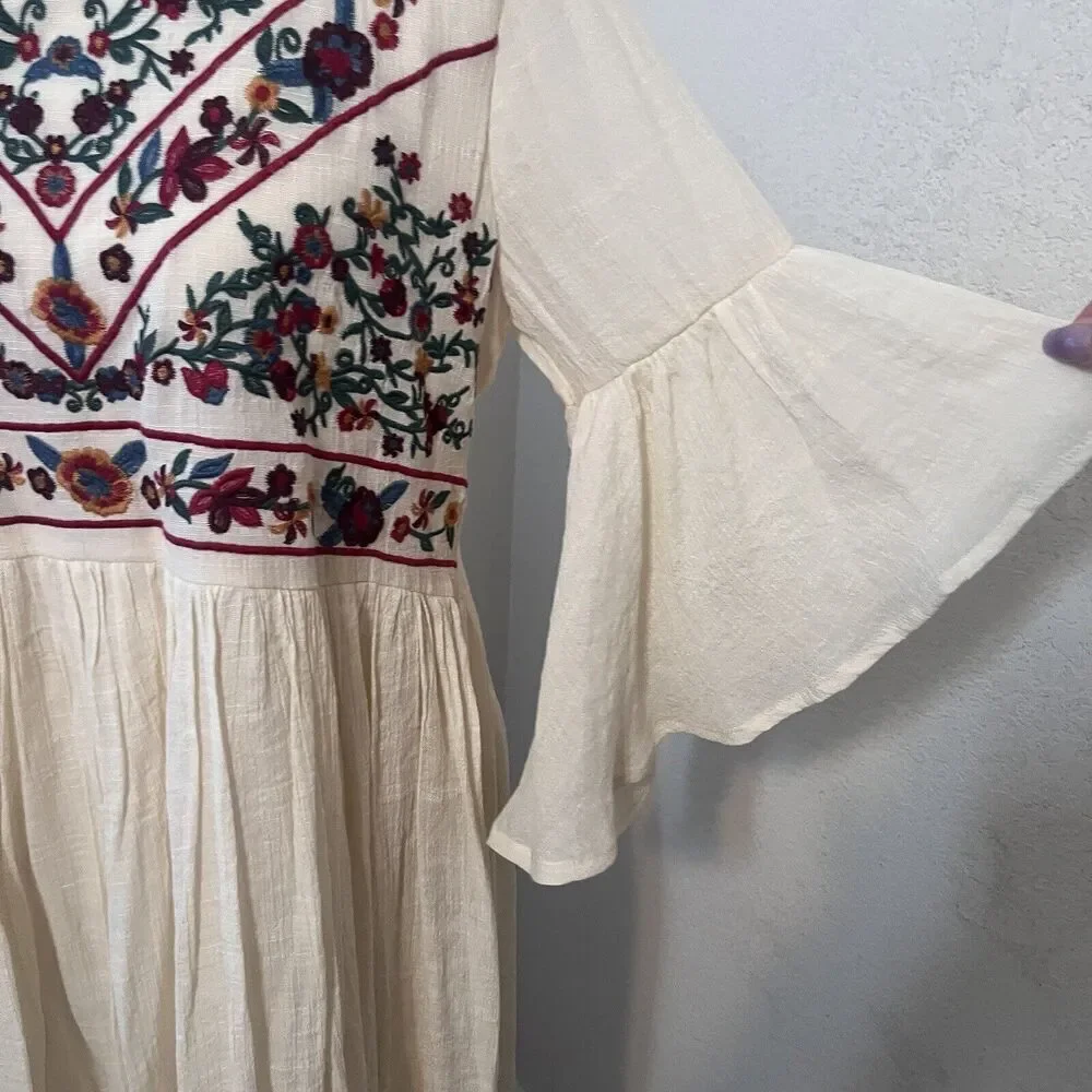 Umgee Boho Mini Dress Ivory Floral Embroidered Peasant 3/4 Bell Sleeves Size S - Picture 5 of 10